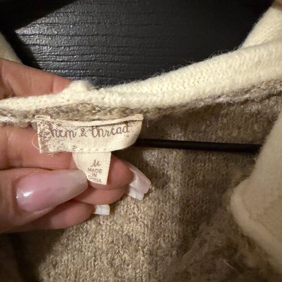 NWOT Hem & Thread Womens Button Down Hoodie Sweater Tan Cream Medium - Picture 2 of 4
